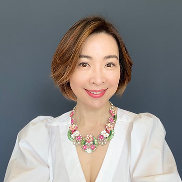 Eva Lau